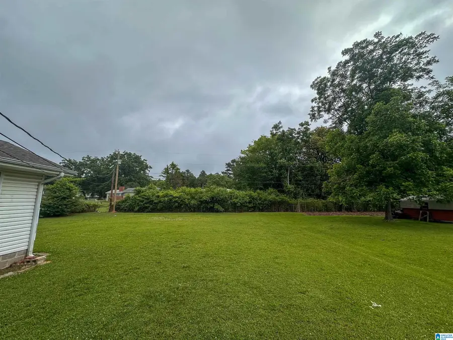 812 MAGNOLIA DRIVE, Sylacauga, AL 35150 - #3