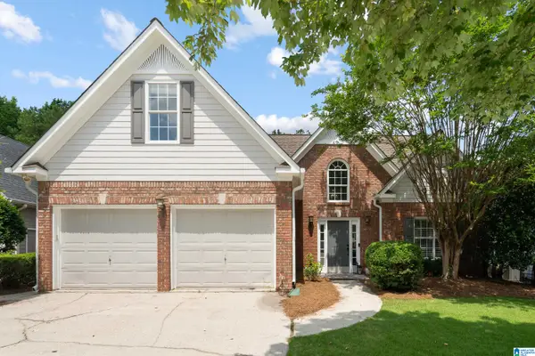5513 FAWN CIRCLE, Hoover, AL 35226