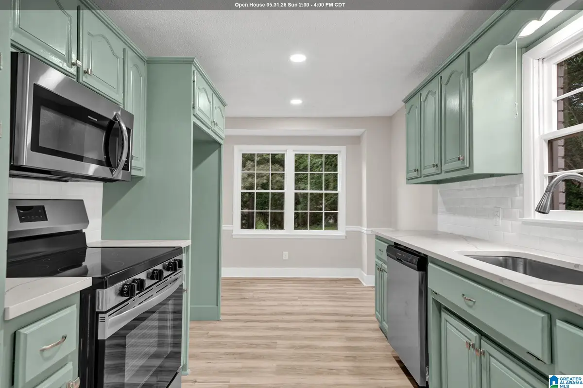 300 34TH AVENUE NE, Center Point, AL 35215 - #1