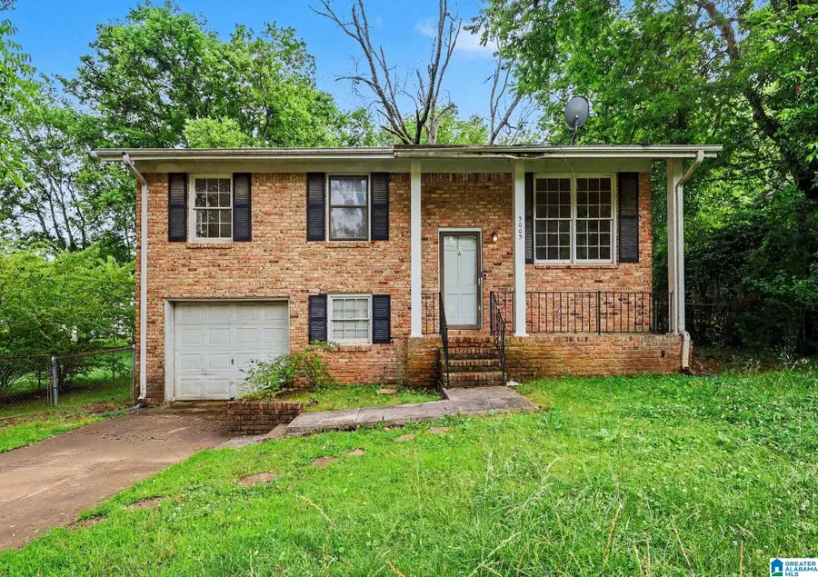 5005 STAG RUN CIRCLE NW, Huntsville, AL 35810 - #2