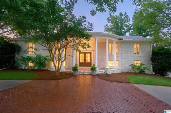 2613 VESTAVIA FOREST PLACE, Vestavia hills, AL 35216