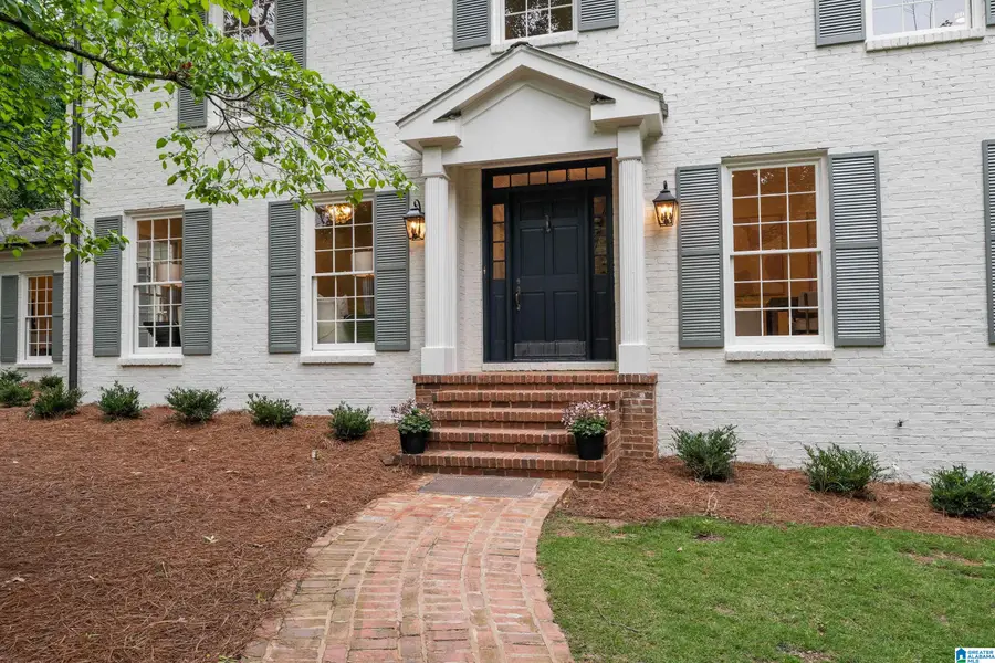 3022 WEATHERTON DRIVE, Mountain Brook, AL 35223 - #3