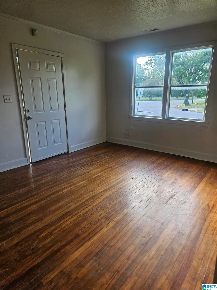 229 16TH AVENUE W, Birmingham, AL 35204 - #3