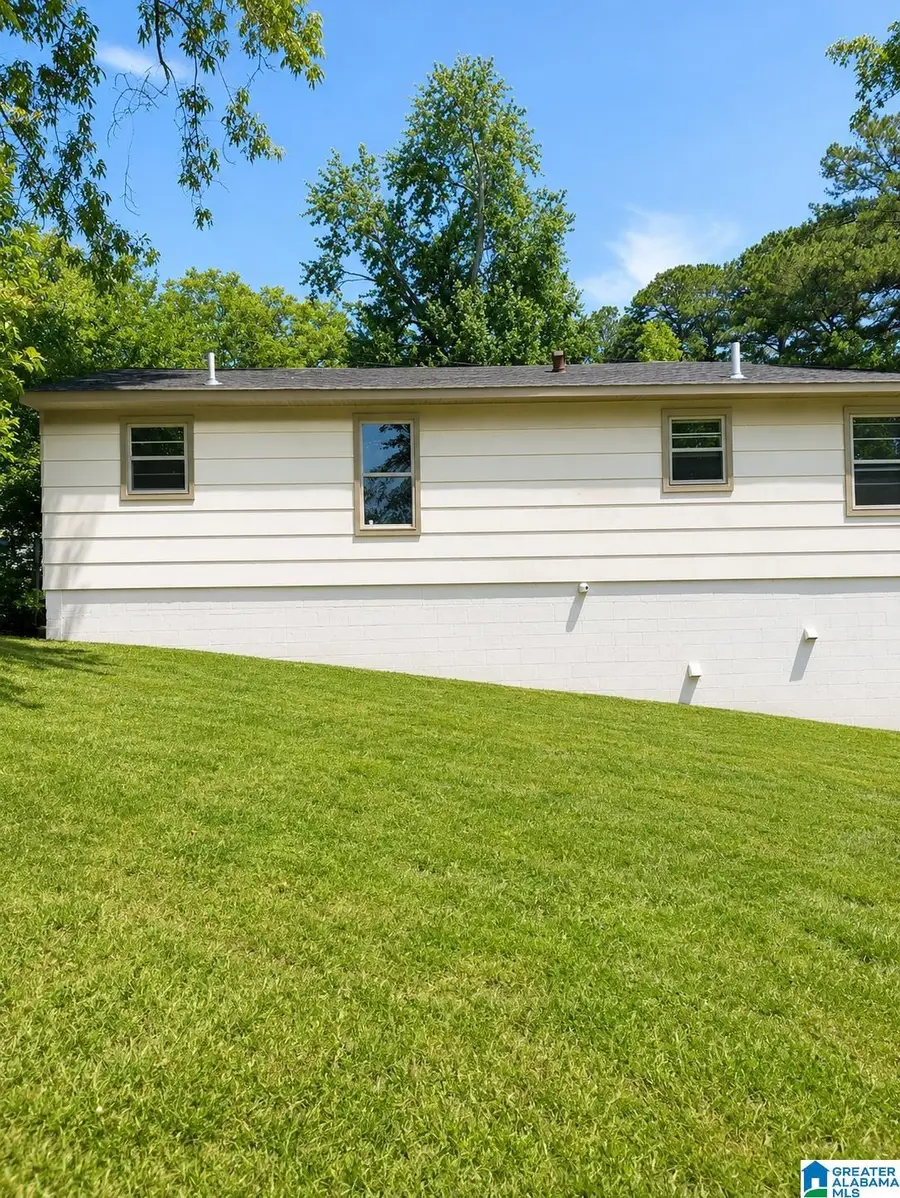 329 13TH AVENUE NW, Birmingham, AL 35215 - #2