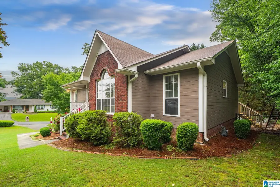 205 OAK CIRCLE, Trussville, AL 35173 - #2