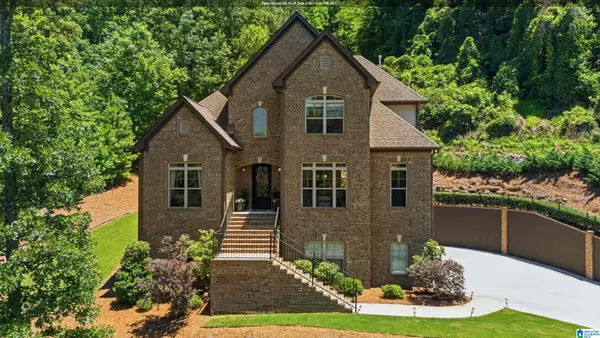 6020 EAGLE POINT CIRCLE, Birmingham, AL 35242