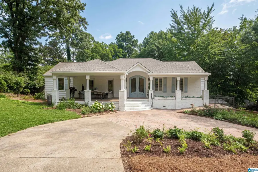 2557 MOUNTAIN WOODS DRIVE, Vestavia Hills, AL 35216 - #2