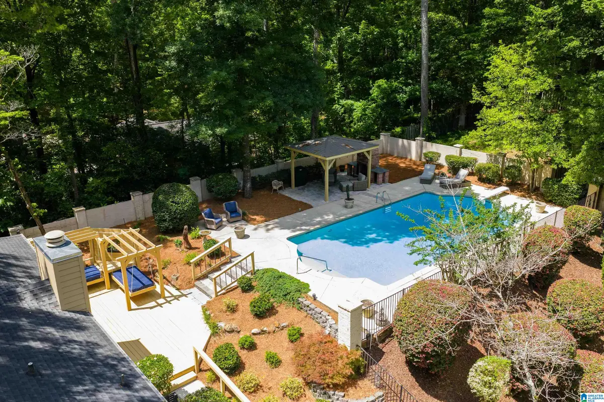 610 RIVERCHASE PARKWAY W, Hoover, AL 35244 - #1