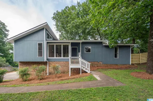 132 PORTSOUTH LANE, Alabaster, AL 35007