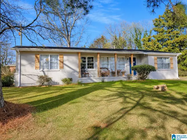 905 GLEN OAKS CIRCLE, Fairfield, AL 35064