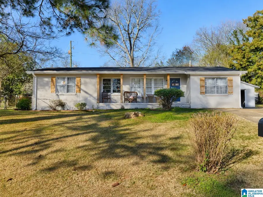 905 GLEN OAKS CIRCLE, Fairfield, AL 35064 - #2