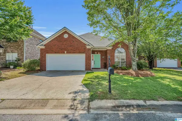 1012 CASTLEMAINE WAY, Birmingham, AL 35226