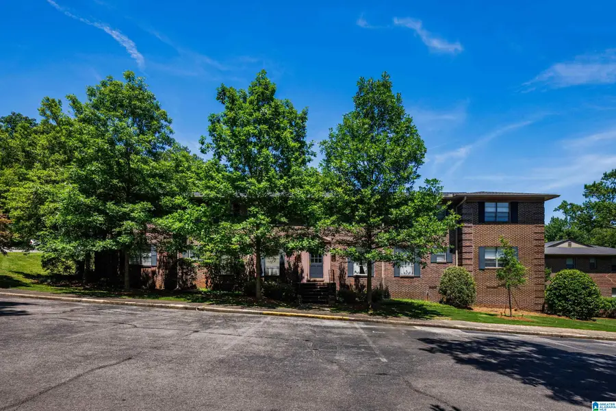3736 COUNTRY CLUB DRIVE, Birmingham, AL 35213 - #2
