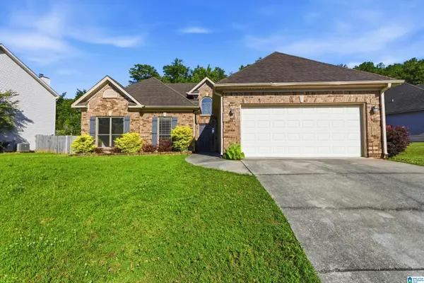 5912 FOREST LAKES COVE, Sterrett, AL 35147