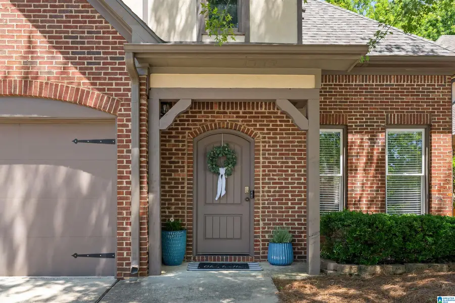 2295 ABBEYGLEN CIRCLE, Hoover, AL 35226 - #2