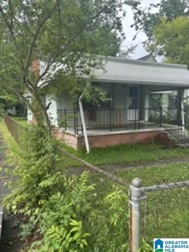 910 MARTIN AVENUE, Gadsden, AL 35903 - #2