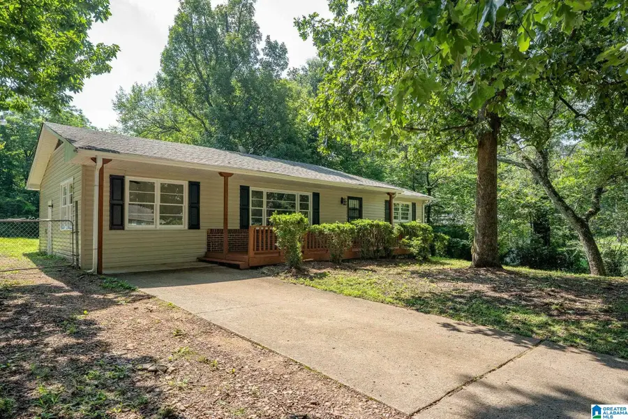 2245 1ST PLACE NW, Center Point, AL 35215 - #2