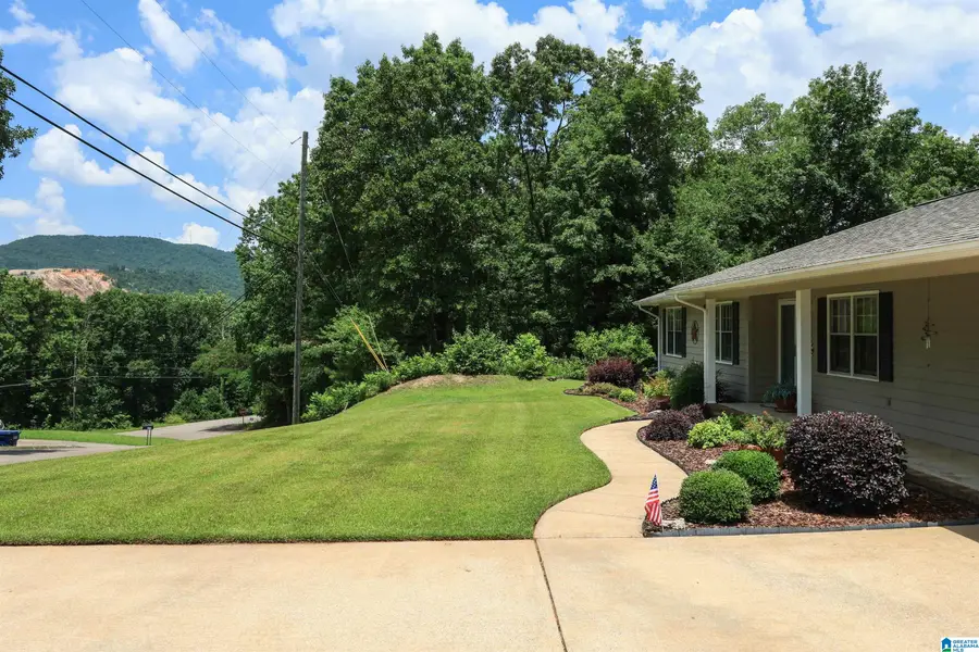 314 MONTCLAIR CIRCLE, Oxford, AL 36203 - #2
