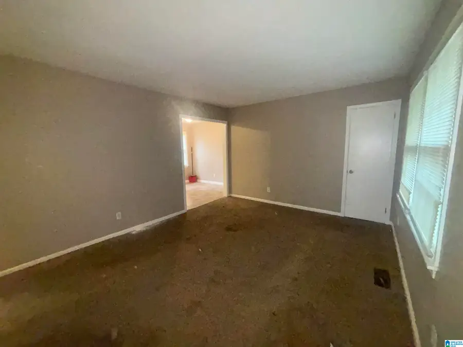 1613 BARRINGTON LANE NE, Center Point, AL 35215 - #2