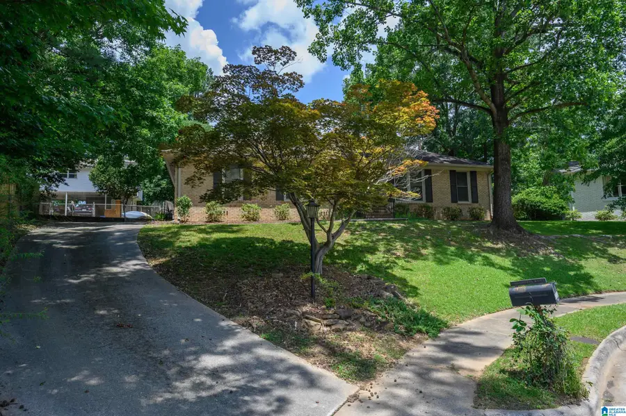 4220 SHILOH LANE, Birmingham, AL 35213 - #3