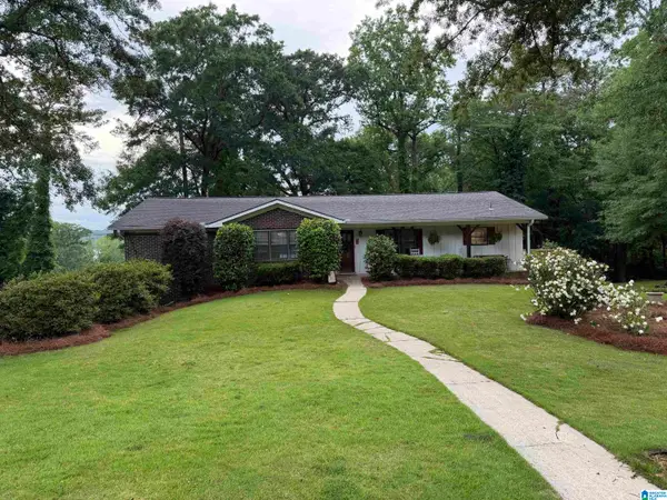 110 WOODLAND CIRCLE, Trussville, AL 35173