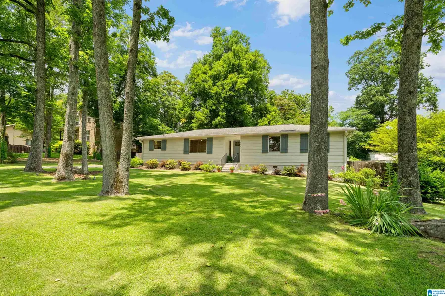 2121 WHITE WAY, Hoover, AL 35226 - #2