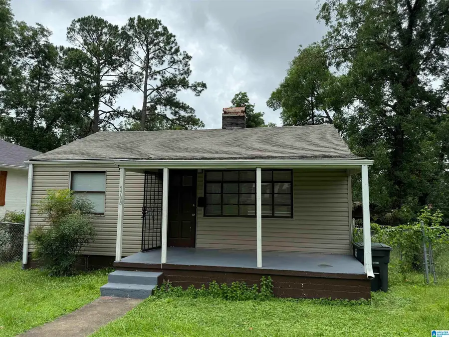 1705 2ND COURT W, Birmingham, AL 35208 - #2