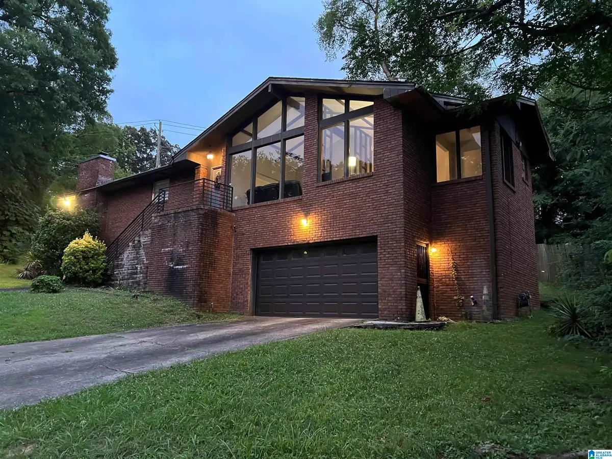505 10TH TERRACE W, Birmingham, AL 35204 - #1