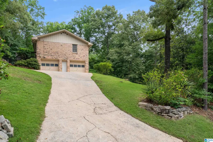 3752 CHESTNUT RIDGE CIRCLE, Vestavia Hills, AL 35216 - #3