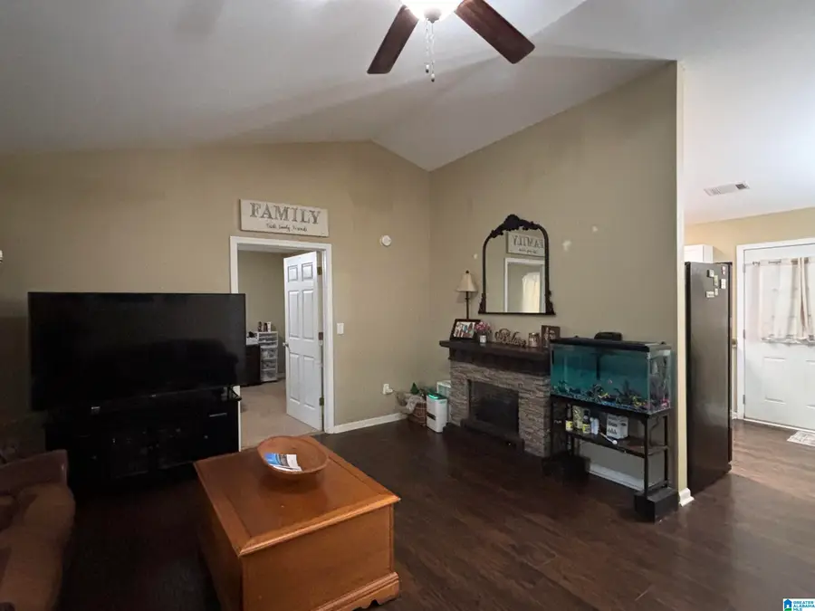 564 COUNTRY BREEZE CIRCLE, Wedowee, AL 36278 - #2