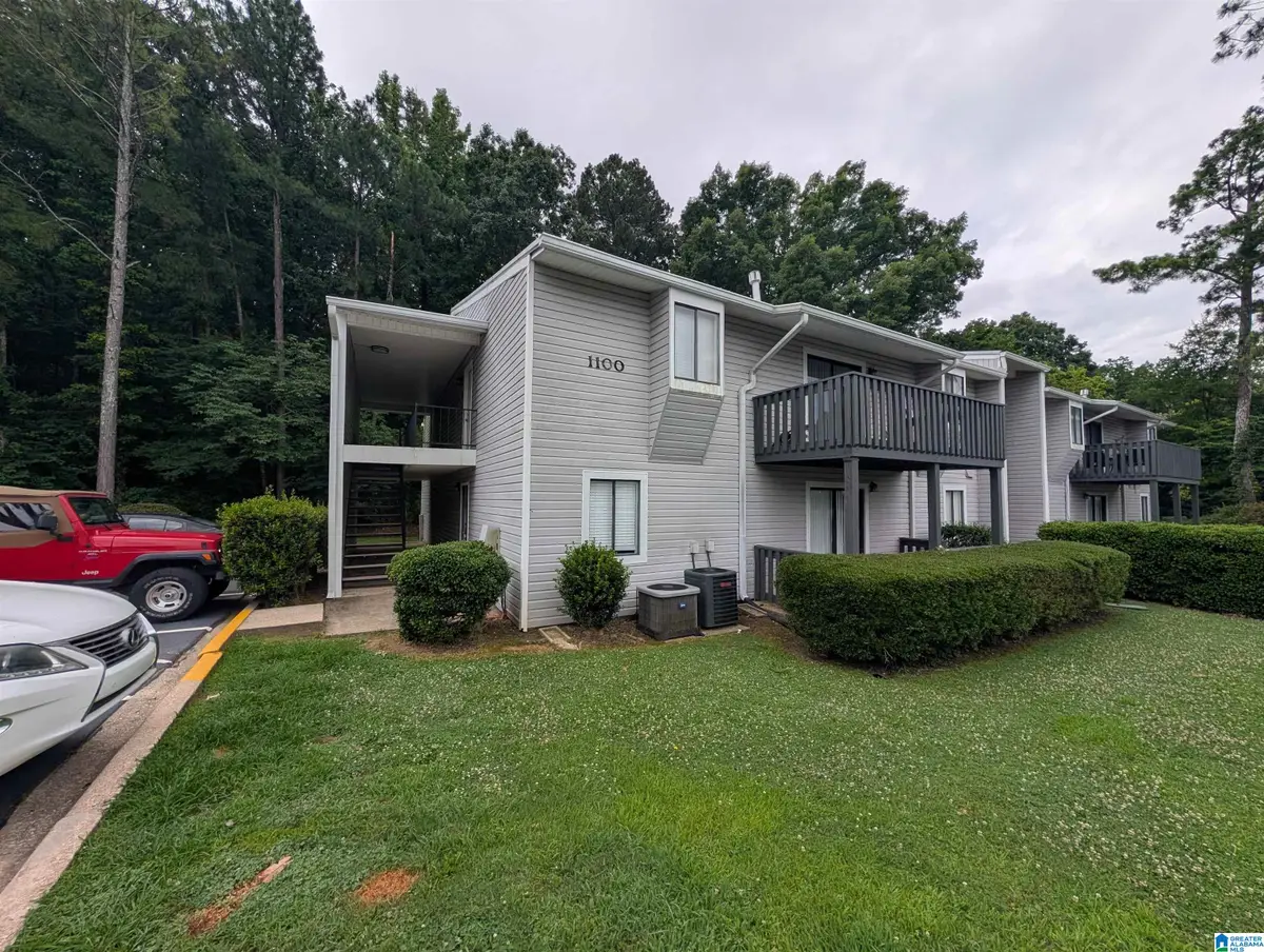 1101 WOODLAND VILLAGE, Homewood, AL 35216 - #1