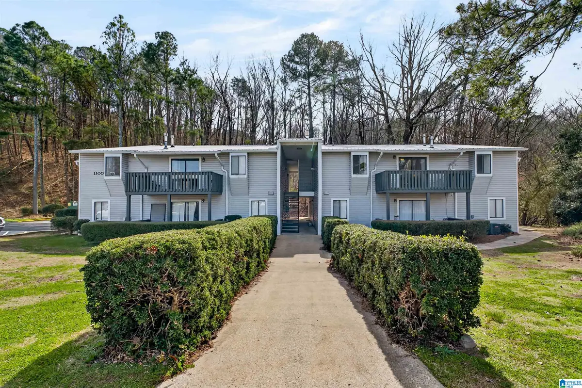 1106 WOODLAND VILLAGE, Homewood, AL 35216 - #1