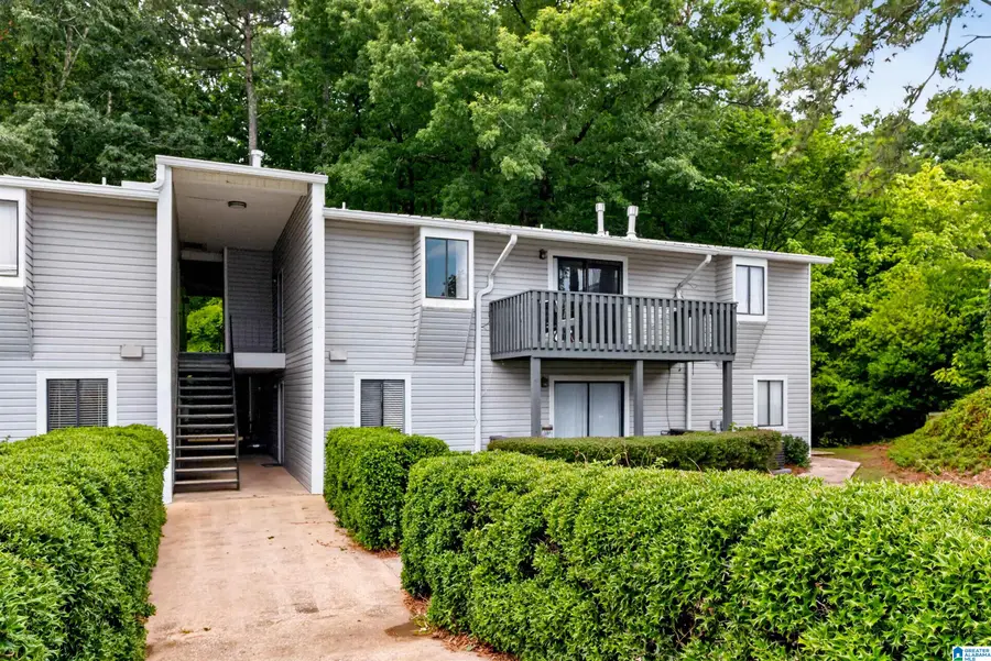 1106 WOODLAND VILLAGE, Homewood, AL 35216 - #2