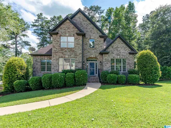109 WILLOW BRANCH LANE, Chelsea, AL 35043