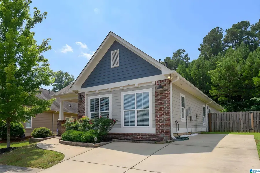 2836 MONTEVALLO PARK ROAD, Irondale, AL 35210 - #2