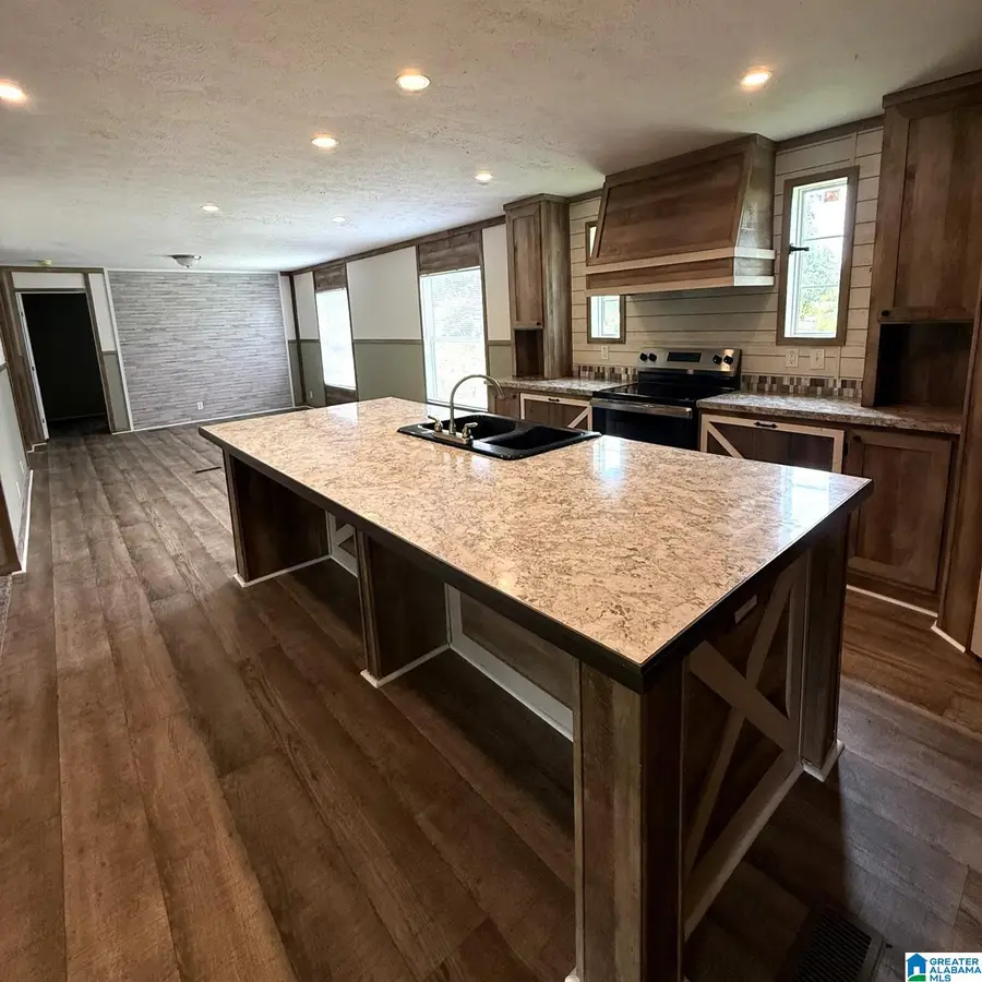 945 CHURCH ROAD, Fyffe, AL 35971 - #3
