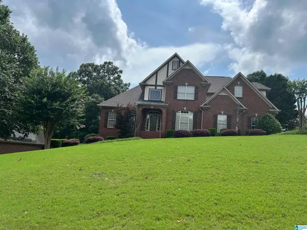 1005 WOODLANDS COVE, Helena, AL 35080