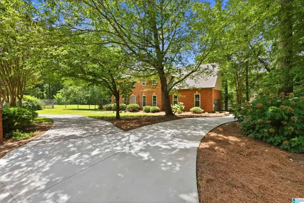 3004 CROSS GROVE LANE, Birmingham, AL 35242