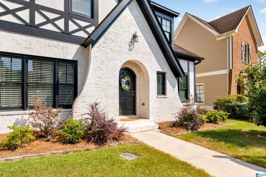 5008 HAWTHORNE PLACE, Chelsea, AL 35043 - #2