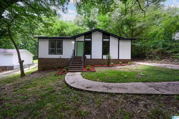 5995 AMBER HILLS ROAD, Irondale, AL 35210