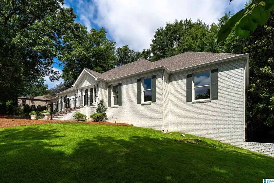 3526 BETHUNE DRIVE, Mountain Brook, AL 35223 - #3