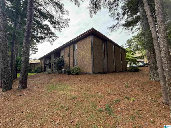 3101 LORNA ROAD, Hoover, AL 35216