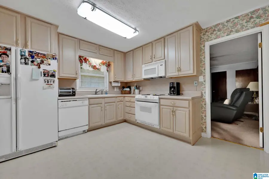 700 GENE ROSE STREET, Sylacauga, AL 35151 - #3