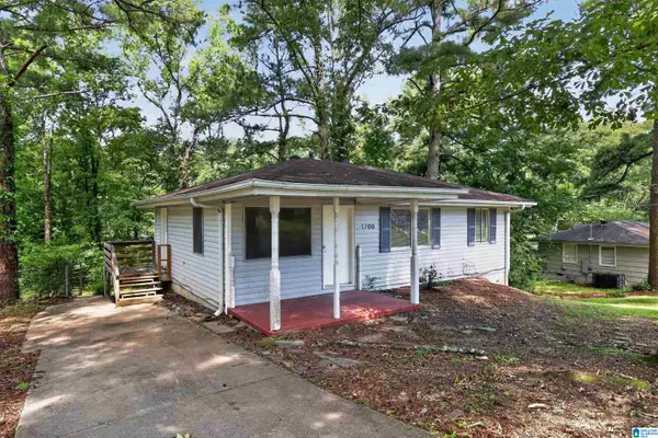 1700 4TH WAY NW, Center point, AL 35215