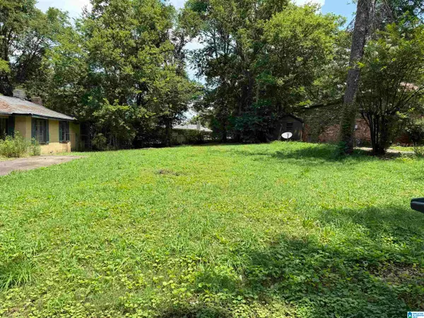 820 NORTHWOOD DRIVE, Birmingham, AL 35217