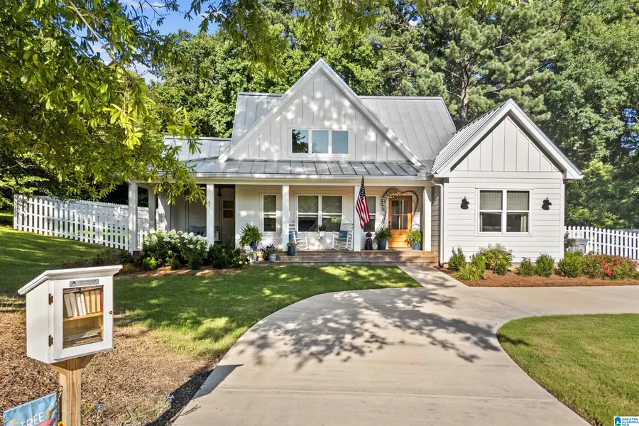 207 GOODWIN STREET, Columbiana, AL 35051 - #3