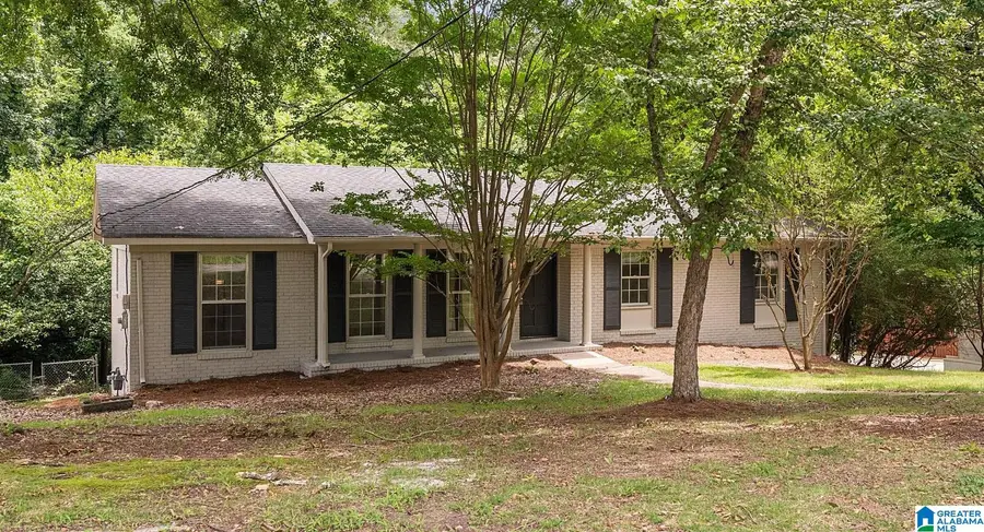 2825 2ND WAY NW, Center Point, AL 35215 - #2