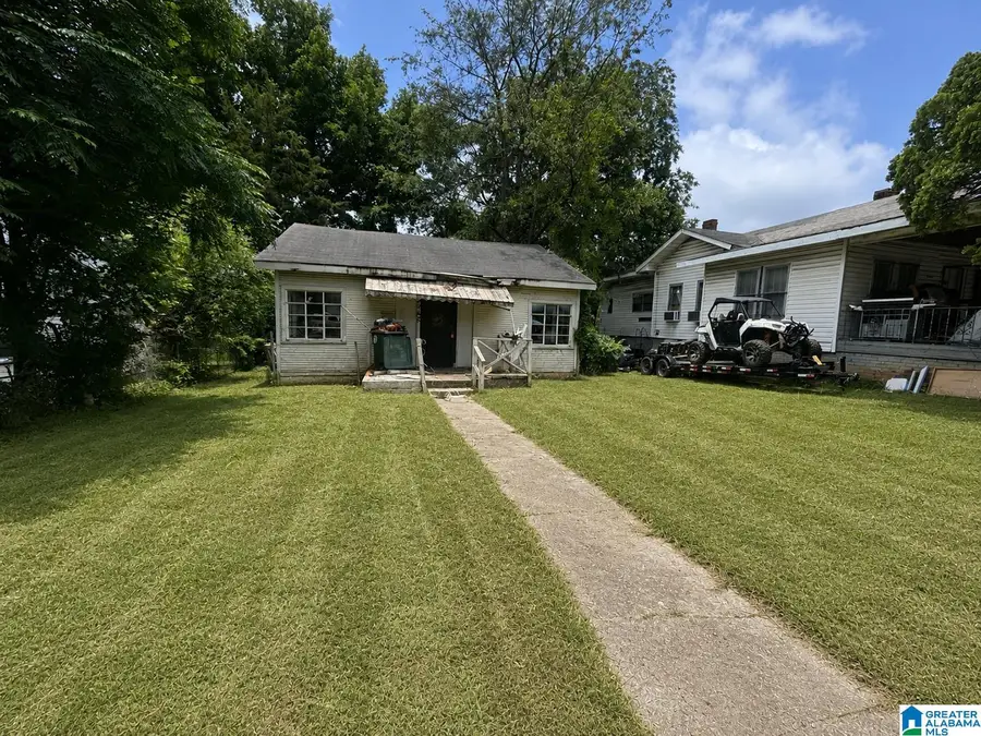 2705 30TH STREET ENSLEY, Birmingham, AL 35208 - #2