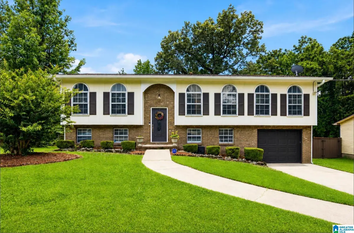 325 WINK CIRCLE, Center Point, AL 35215 - #1