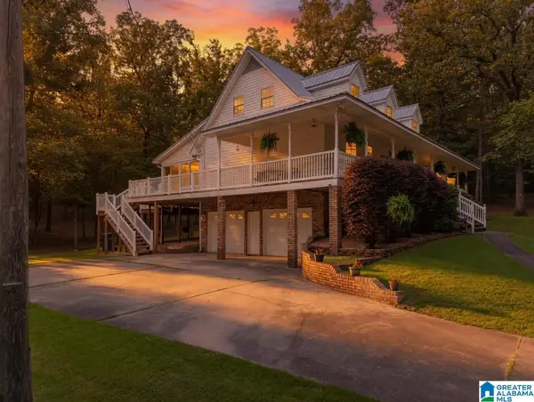 2541 16TH STREET, Calera, AL 35040
